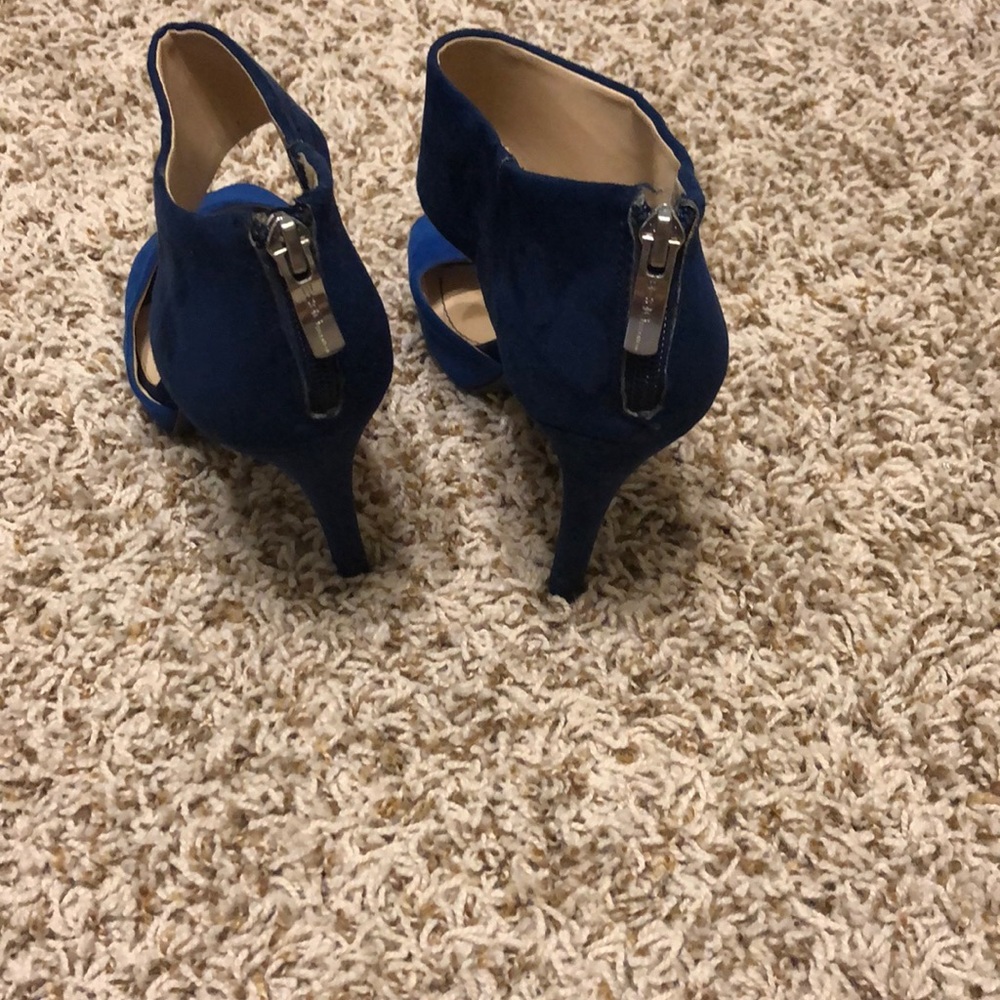 BCBGeneration Shoes - Picture 3 of 3